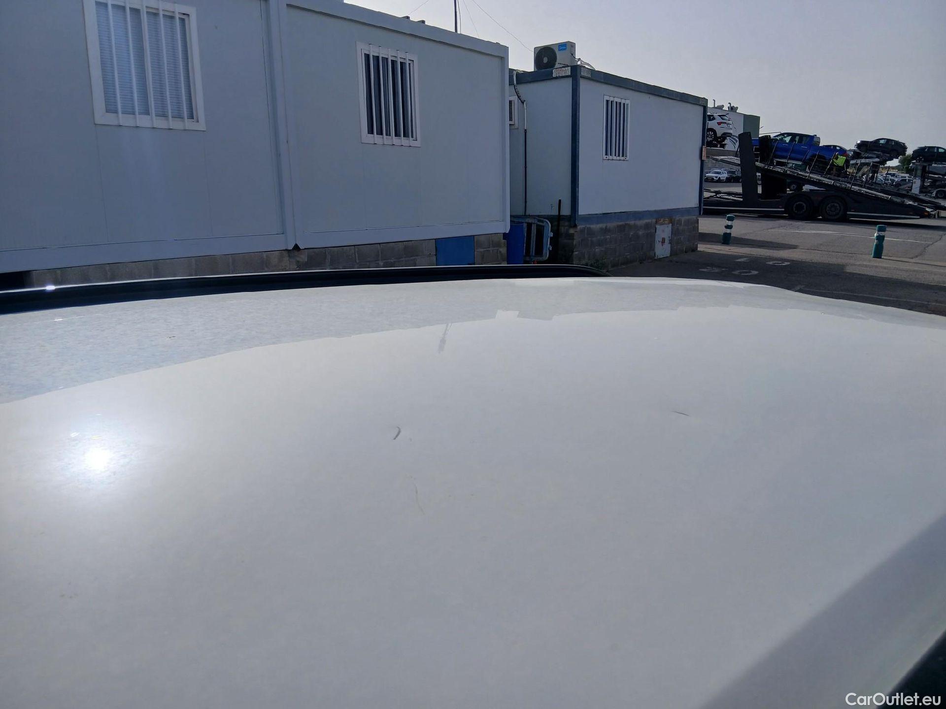  Peugeot  2008 PEUGEOT  / 2019 / 5P / todoterreno Allure Pack BlueHDI 81kW (110CV) #13