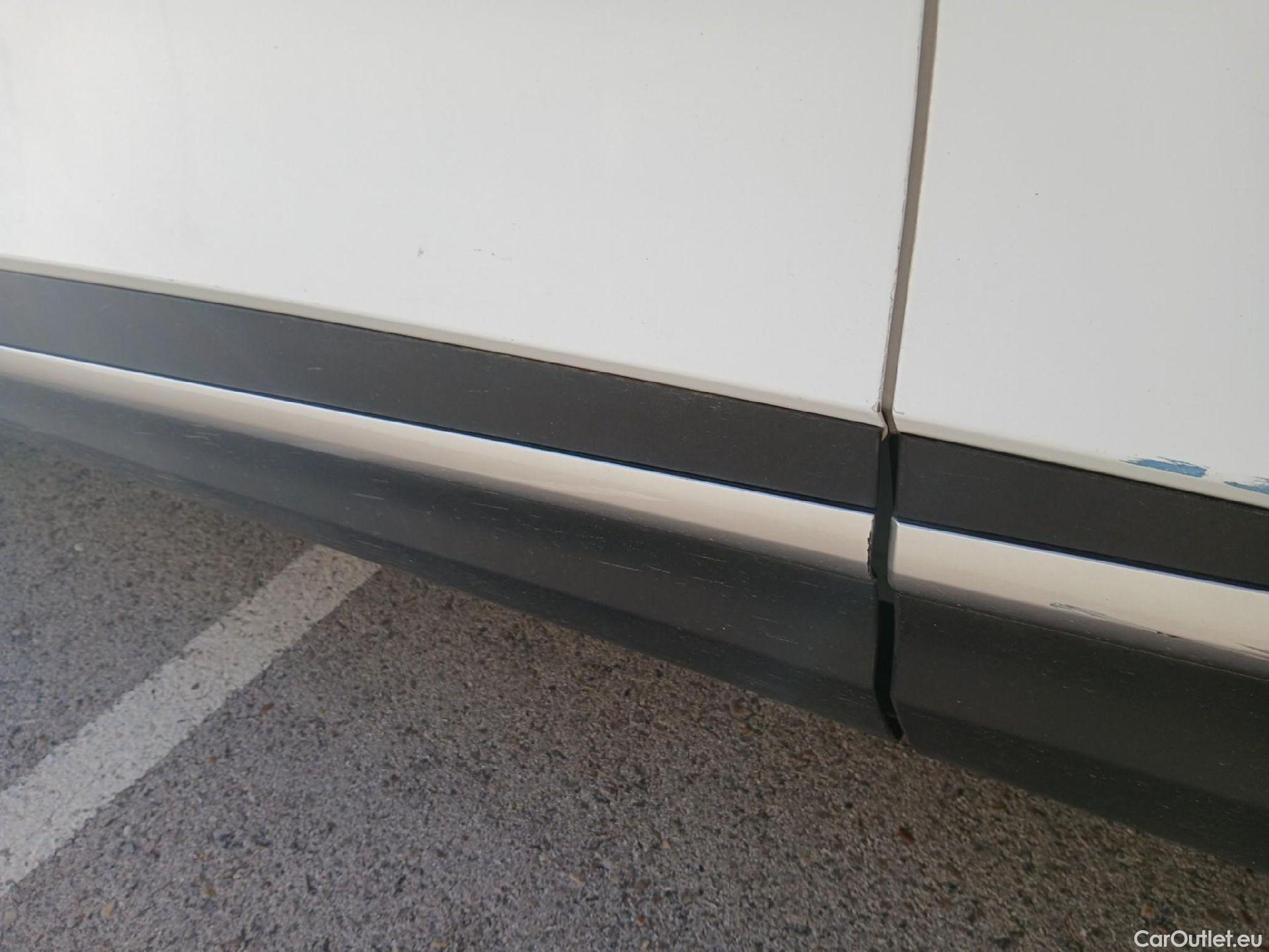  KIA  Sportage KIA  / 2022 / 5P / todoterreno 1.6 T-GDi HEV 171kW (230CV) Drive 4X2 #43