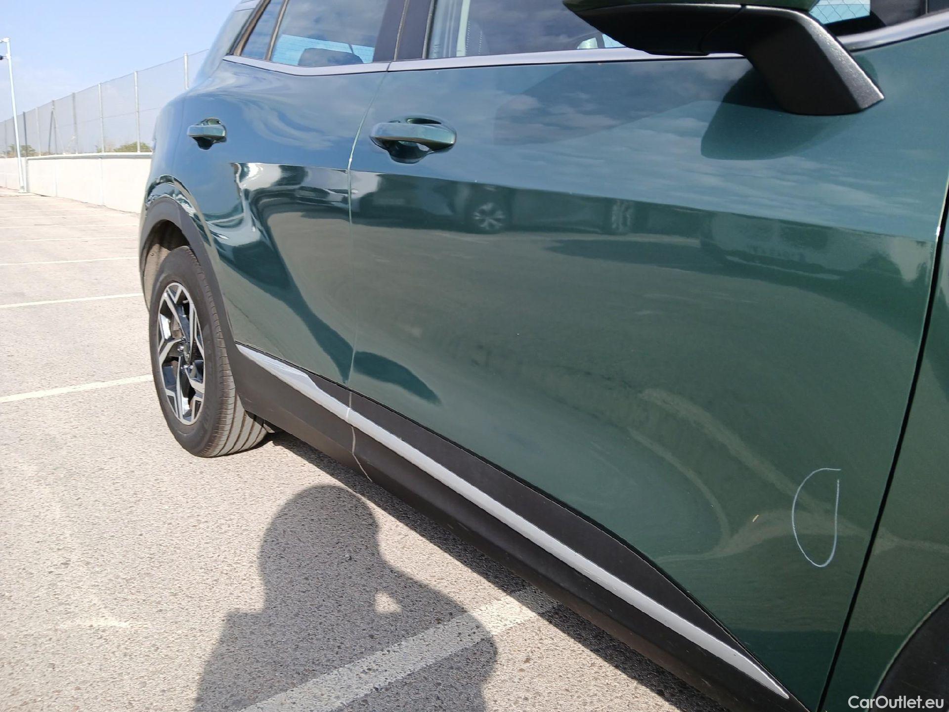  KIA  Sportage KIA  / 2022 / 5P / todoterreno 1.6 T-GDi 110kW (150CV) Concept 4x2 #24