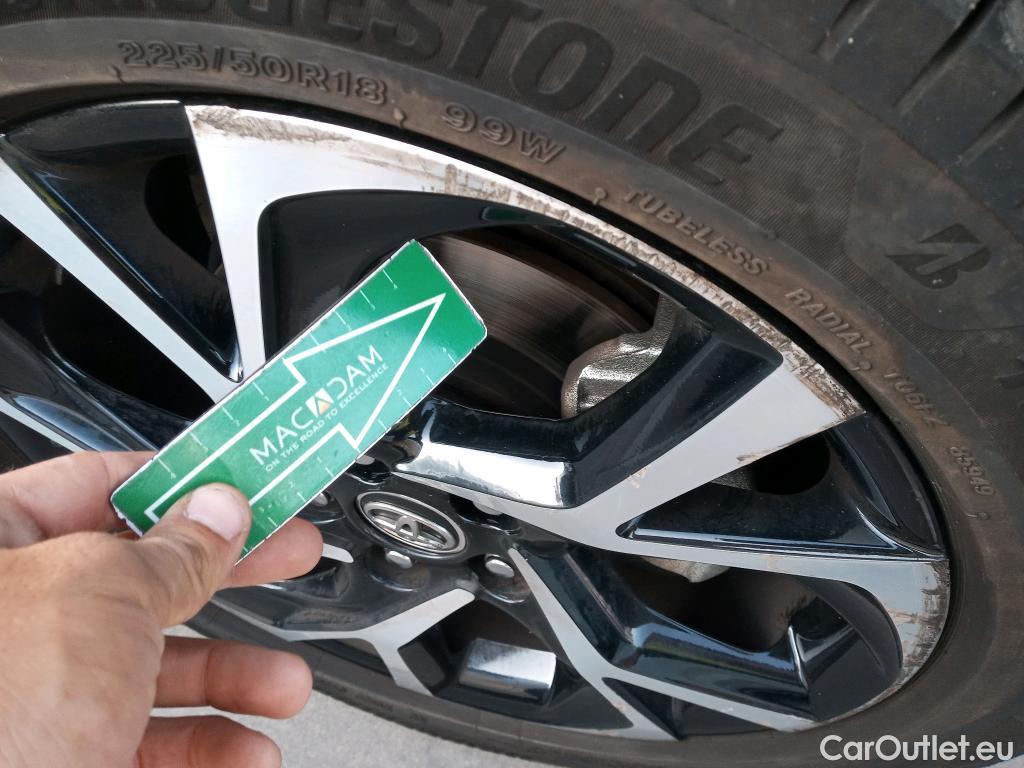  Toyota  C-HR TOYOTA  / 2016 / 5P / todoterreno 1.8 125H Advance (CX) #11
