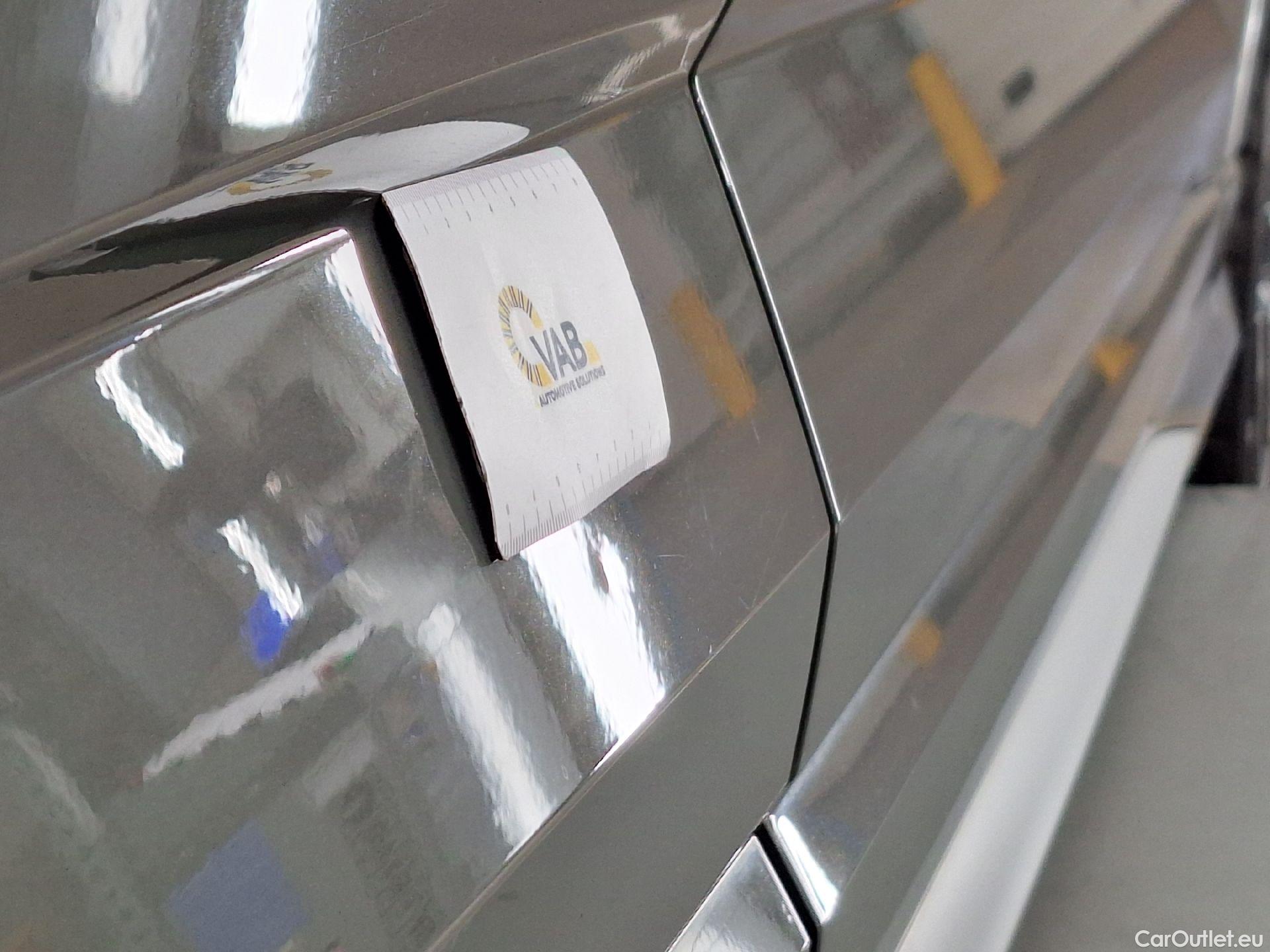  Audi  Q3 Audi,  SB '19 PHEV, Audi  Sportback 45 TFSI e S tronic S Line 5d #35