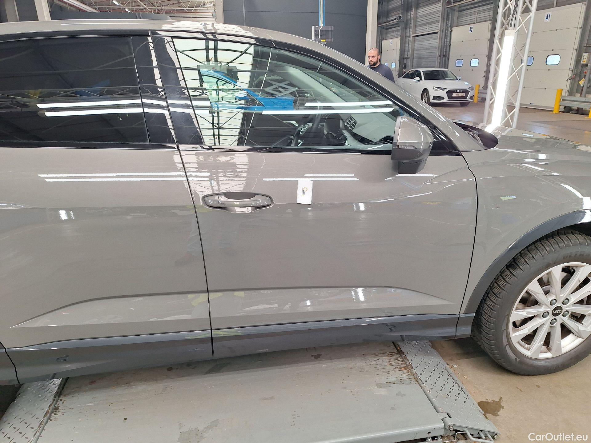  Audi  Q3 Audi,  SB '19 PHEV, Audi  Sportback 45 TFSI e S tronic 5d #4