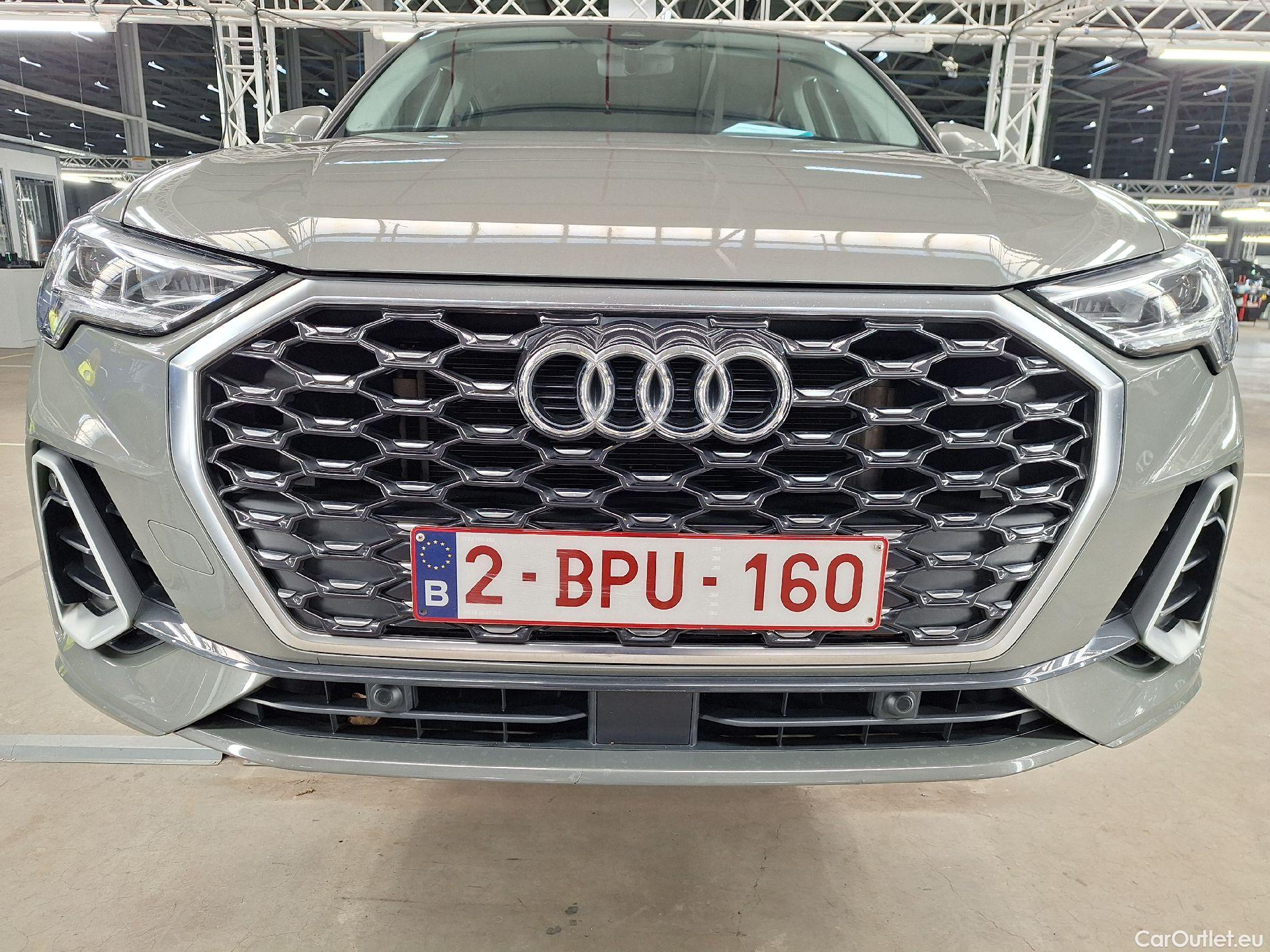  Audi  Q3 Audi,  SB '19 PHEV, Audi  Sportback 45 TFSI e S tronic S Line 5d #1
