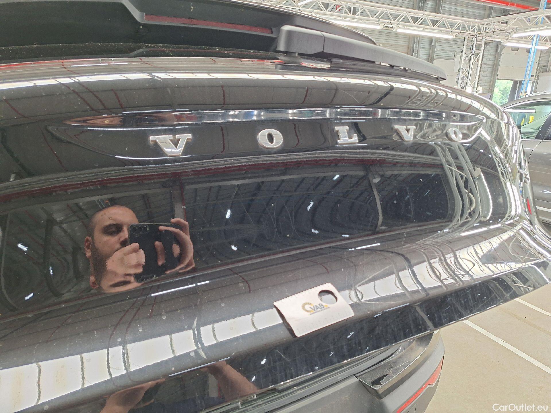  Volvo  XC 40 Volvo, XC40 '17, Volvo XC40 T3 R-Design 5d #11