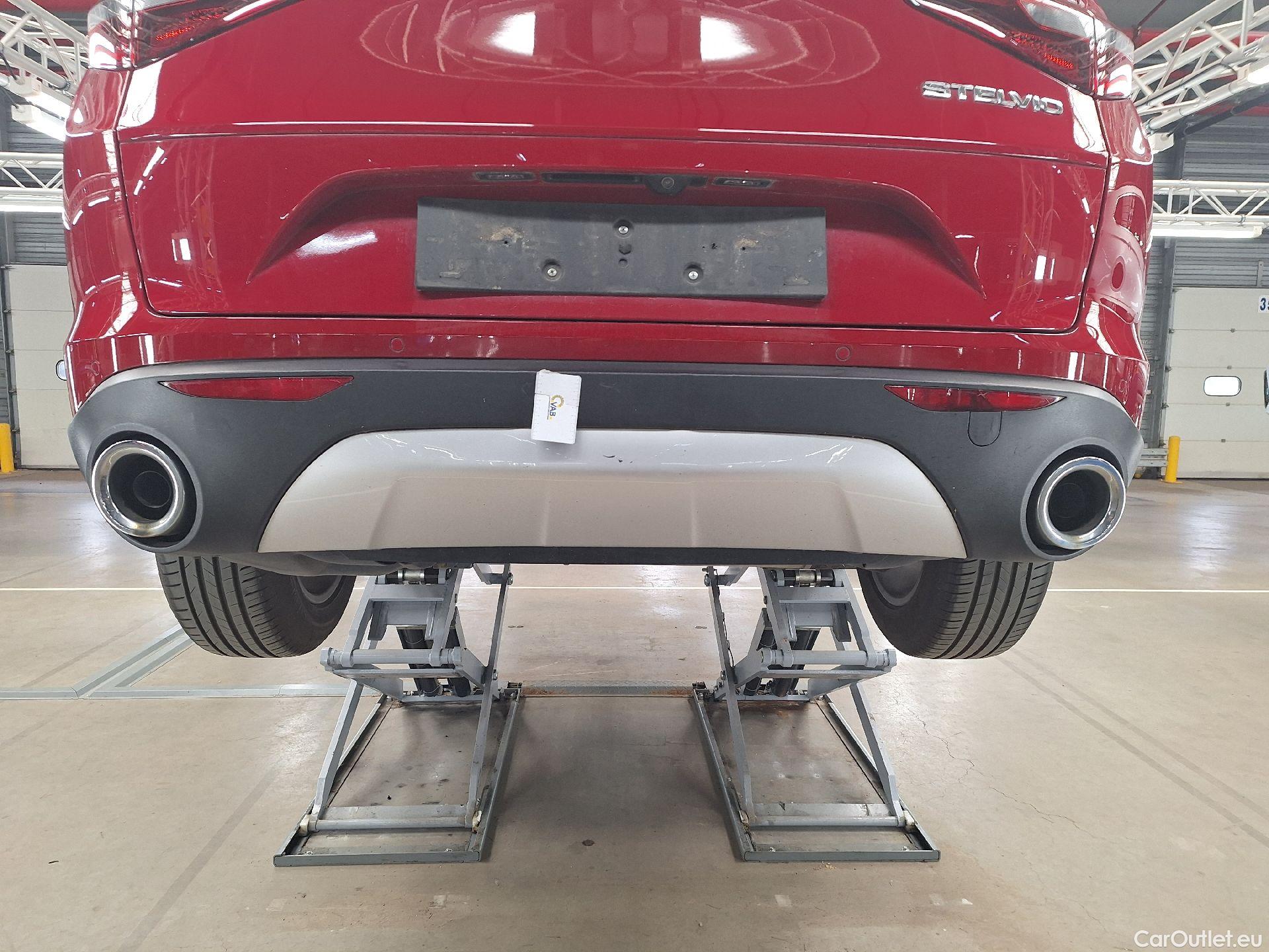  Alfa Romeo   STELVIO Alfa Romeo, '17, Alfa Romeo 2.2 D 160 Super 5d #23