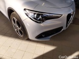  Alfa Romeo   STELVIO ALFA ROMEO / 2017 / 5P / SUV 2.2 TD 190 CV SPRINT AT8 Q4 #29