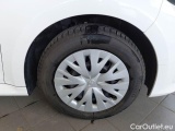  Toyota  Yaris TOYOTA  / 2020 / 5P / BERLINA HYBRID BUSINESS MY20 #17