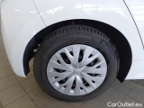  Toyota  Yaris TOYOTA  / 2020 / 5P / BERLINA HYBRID BUSINESS MY20 #18