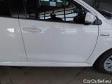  Toyota  Yaris TOYOTA  / 2020 / 5P / BERLINA HYBRID BUSINESS MY20 #39