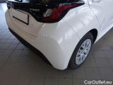  Toyota  Yaris TOYOTA  / 2020 / 5P / BERLINA HYBRID BUSINESS MY20 #45