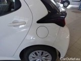  Toyota  Yaris TOYOTA  / 2020 / 5P / BERLINA HYBRID BUSINESS MY20 #53