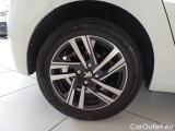  Peugeot  208 PEUGEOT  / 2019 / 5P / BERLINA ALLURE PACK BLUEHDI 100 S/S #18