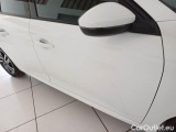  Peugeot  208 PEUGEOT  / 2019 / 5P / BERLINA ALLURE PACK BLUEHDI 100 S/S #61