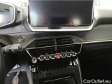  Peugeot  208 PEUGEOT  / 2019 / 5P / BERLINA ALLURE PACK BLUEHDI 100 S/S #175