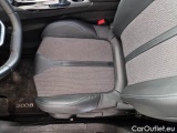  Peugeot  3008 PEUGEOT  / 2020 / 5P / SUV BLUEHDI 130 EAT8 SeS ALLURE #12