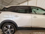  Peugeot  3008 PEUGEOT  / 2020 / 5P / SUV BLUEHDI 130 EAT8 SeS ALLURE #40