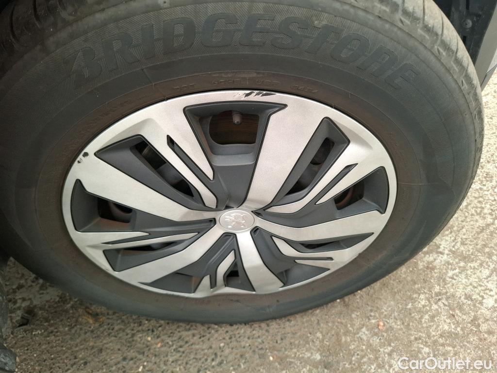  Peugeot  2008  (e-) Active Pack 50kWh BVA #1
