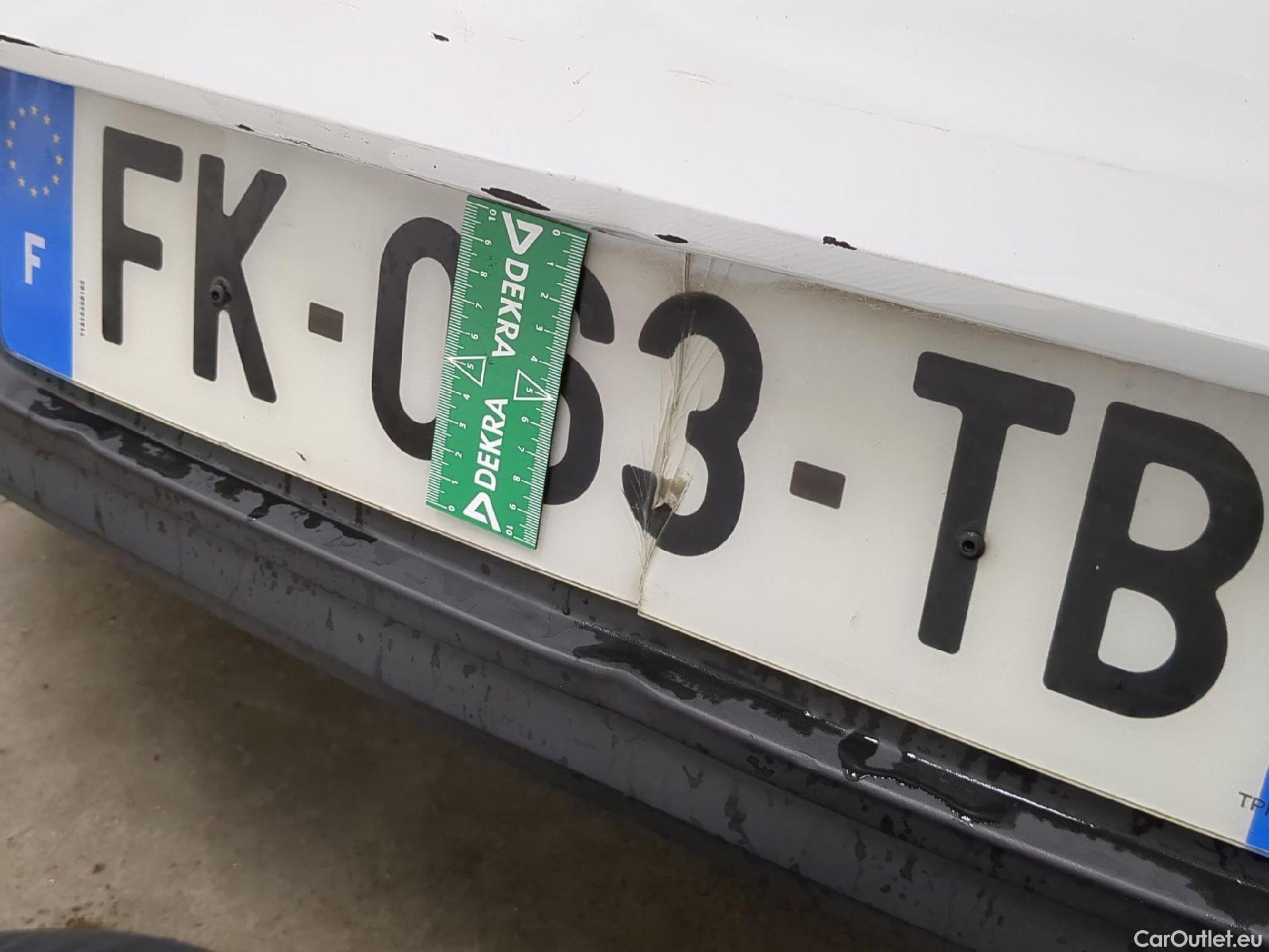  Renault  Clio  IV Business 0.9 TCe 90CV BVM5 E6 #13