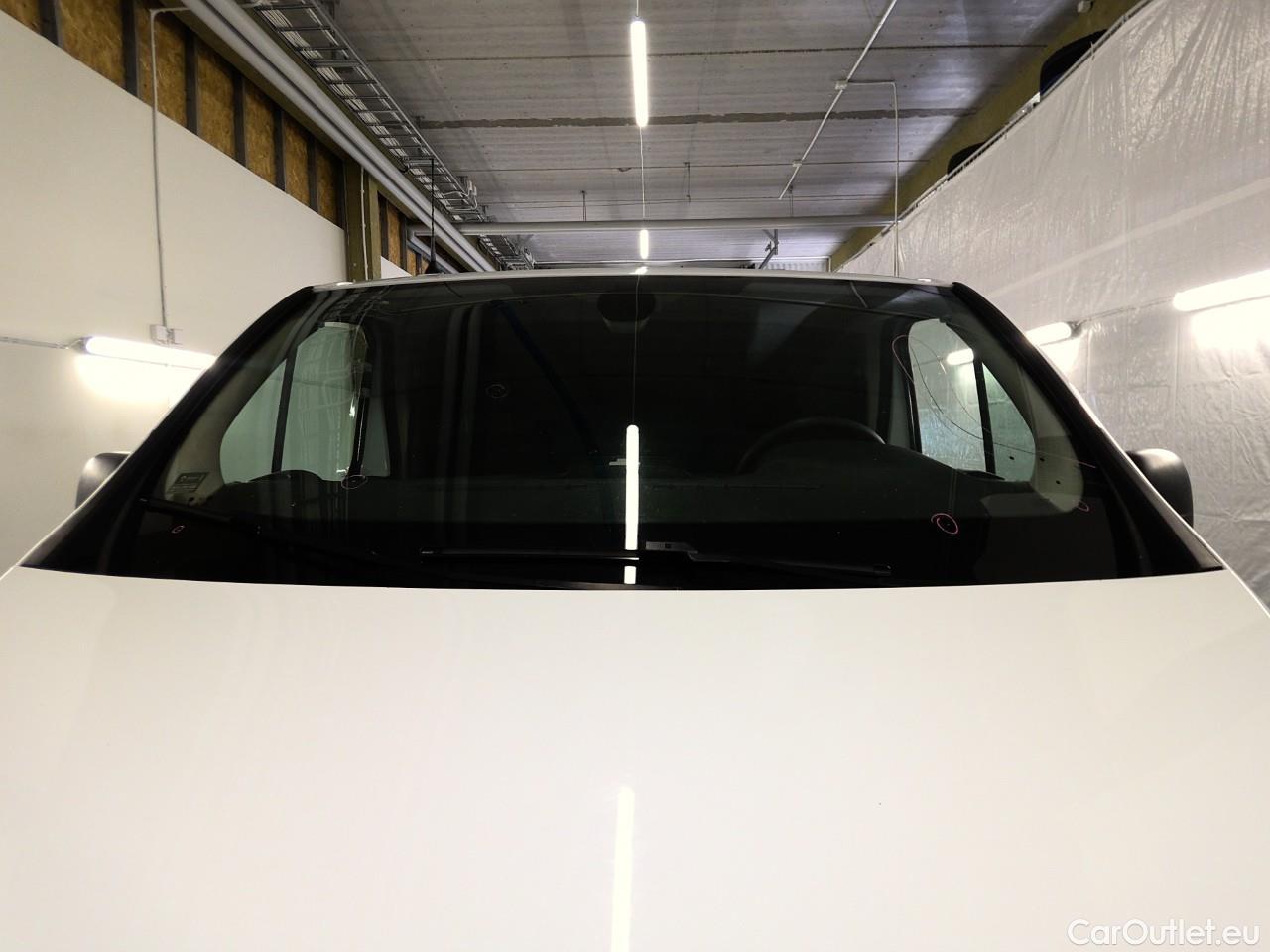  Renault  Trafic  dCi 145 L1H1 Base L.Aut #26