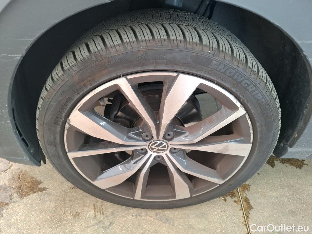  Volkswagen  Taigo  R-Line 1.5 TSI 150CV BVA7 E6d #1