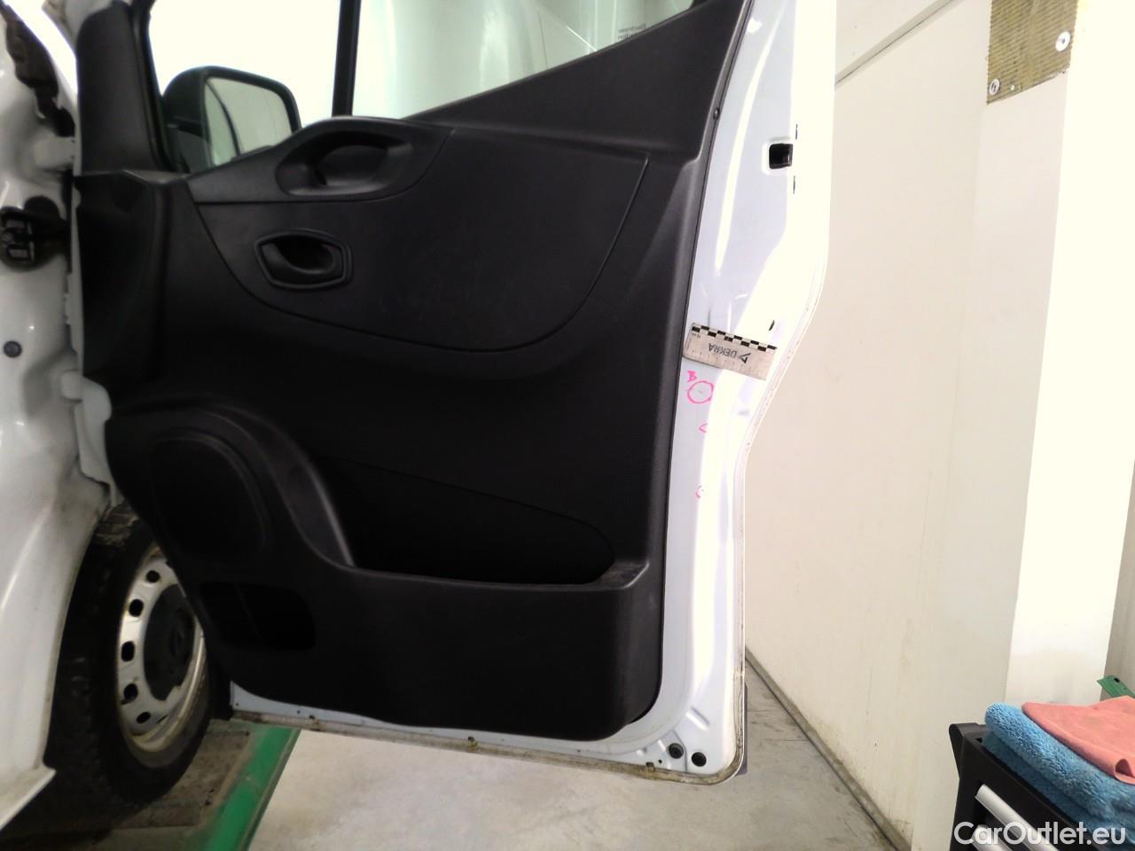  Renault  Trafic  dCi 145 L1H1 Base L.Aut #8