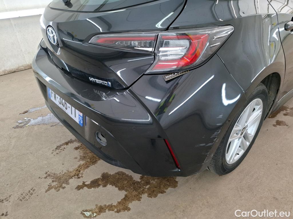  Toyota  Corolla TOYOTA  / 2018 / 5P / Berline Hybride 122h Dynamic Business Stage Acad #37