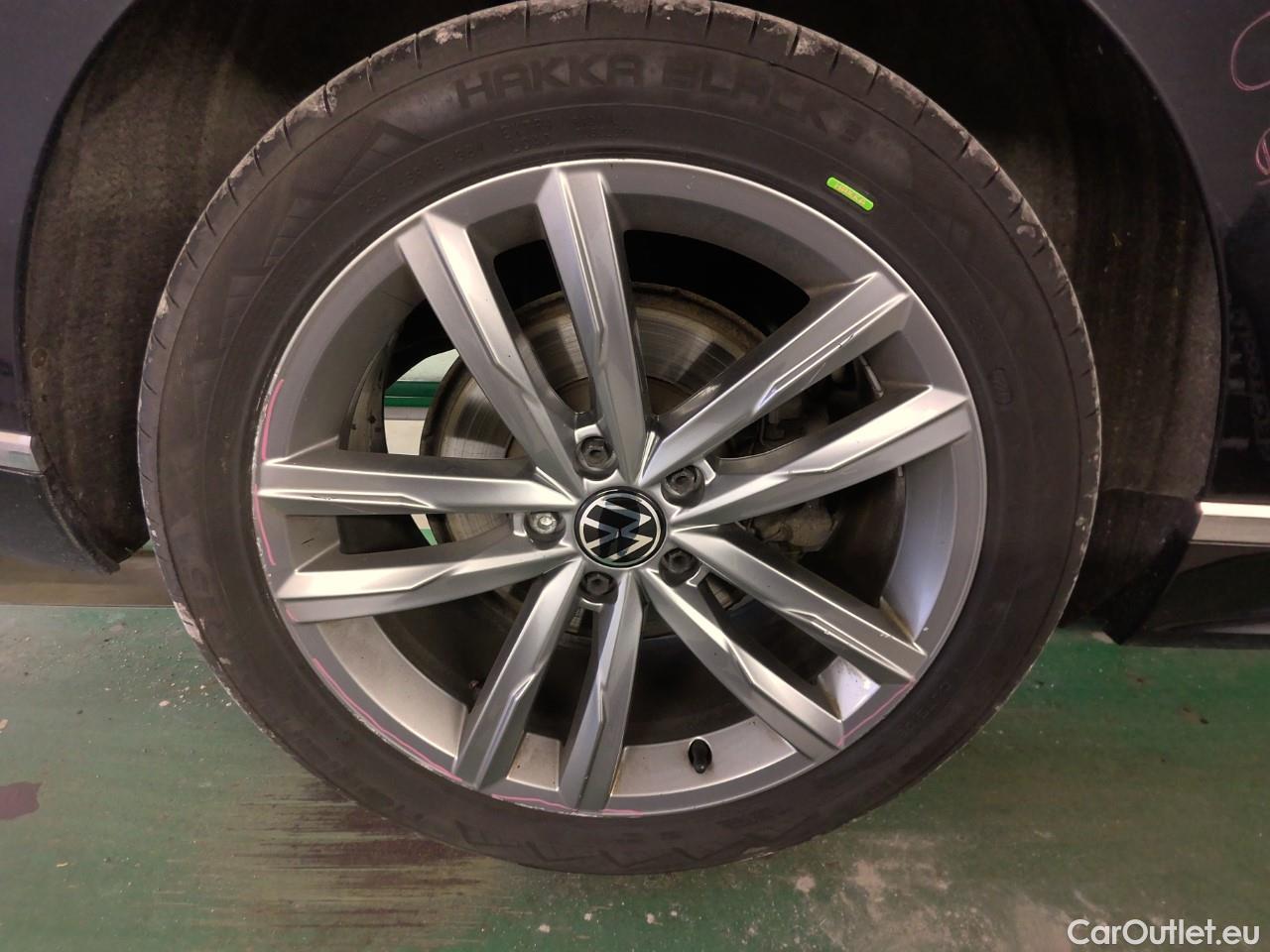  Volkswagen  Passat Pass.SC TDI 200 GT 4M Aut #17