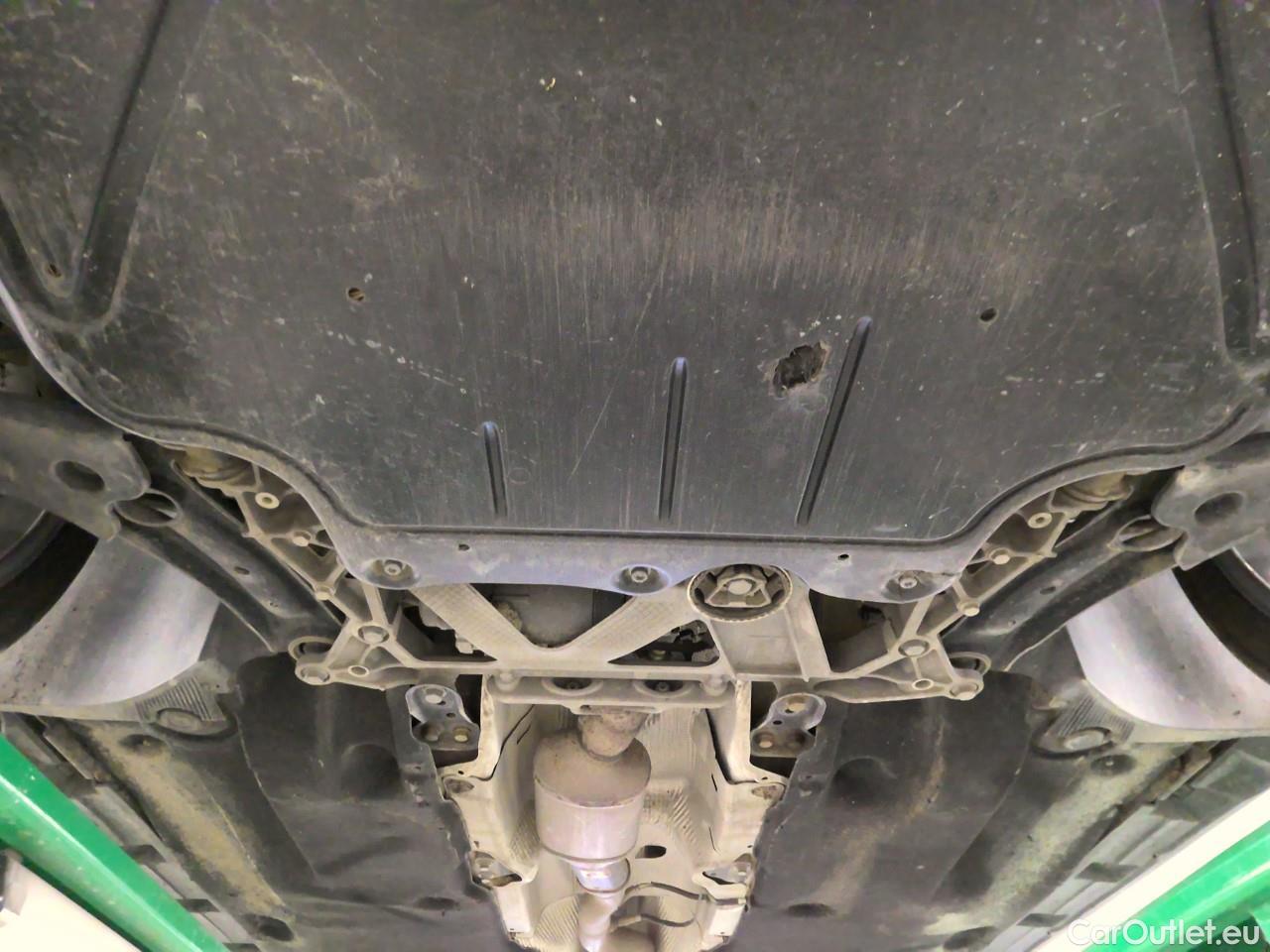  Volkswagen  Passat Pass.SC TDI 200 GT 4M Aut #2
