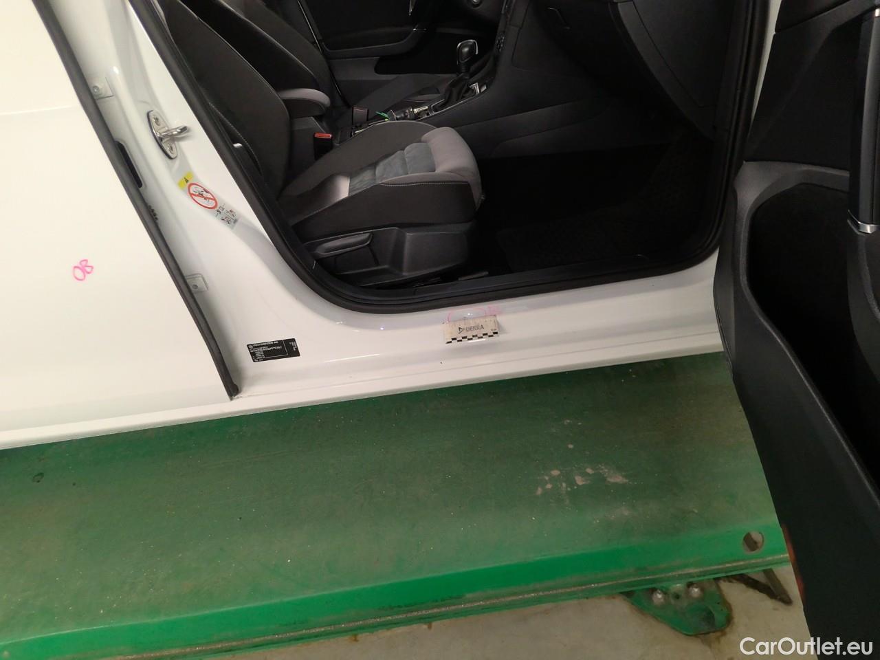 Volkswagen  Golf  Sp.Combi TSI 150 GT Aut. #8