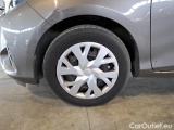  Toyota  Yaris TOYOTA  / 2017 / 5P / BERLINA 1.5 HYBRID BUSINESS #20