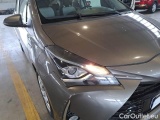 Toyota  Yaris TOYOTA  / 2017 / 5P / BERLINA 1.5 HYBRID BUSINESS #31