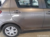 Toyota  Yaris TOYOTA  / 2017 / 5P / BERLINA 1.5 HYBRID BUSINESS #59