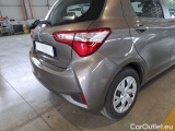  Toyota  Yaris TOYOTA  / 2017 / 5P / BERLINA 1.5 HYBRID BUSINESS #68