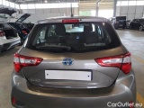  Toyota  Yaris TOYOTA  / 2017 / 5P / BERLINA 1.5 HYBRID BUSINESS #76