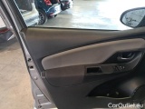  Toyota  Yaris TOYOTA  / 2017 / 5P / BERLINA 1.5 HYBRID BUSINESS #108