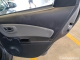  Toyota  Yaris TOYOTA  / 2017 / 5P / BERLINA 1.5 HYBRID BUSINESS #119