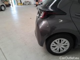  Toyota  Yaris TOYOTA  / 2020 / 5P / BERLINA HYBRID BUSINESS MY20 #61
