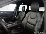 Volvo  XC60 VOLVO  / 2021 / 5P / SUV T6 PLUG-IN AWD AUTO RECHARGE R-DESIGN #11