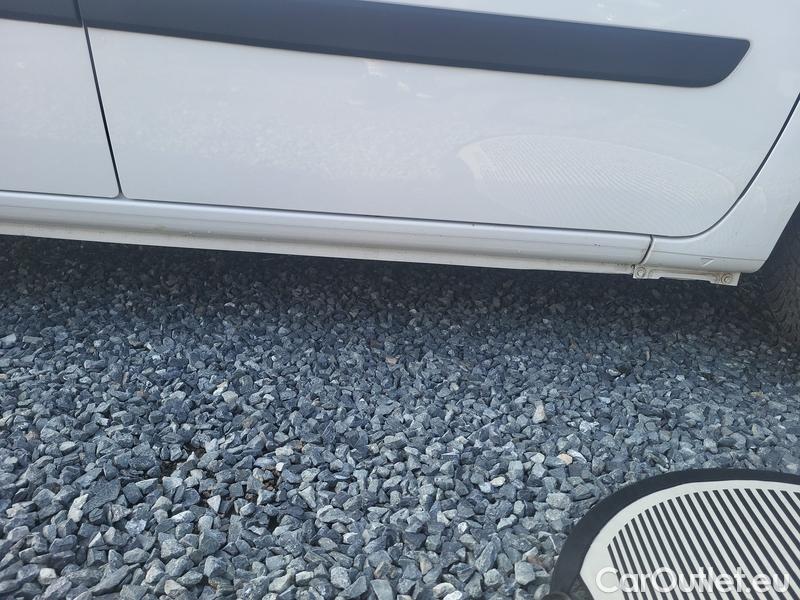  Renault  Kangoo  2 (2008)  1.5BdCi 95 Zen 5d #19