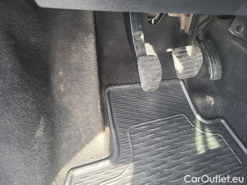  Renault  Kangoo  2 (2008)  1.5BdCi 95 Zen 5d #11