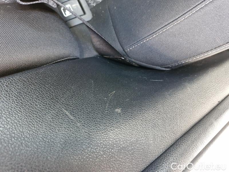  KIA  Cee'd Ceed  (CD) (2018->) Ceed SW 1.5 T-GDI 118 Top #25