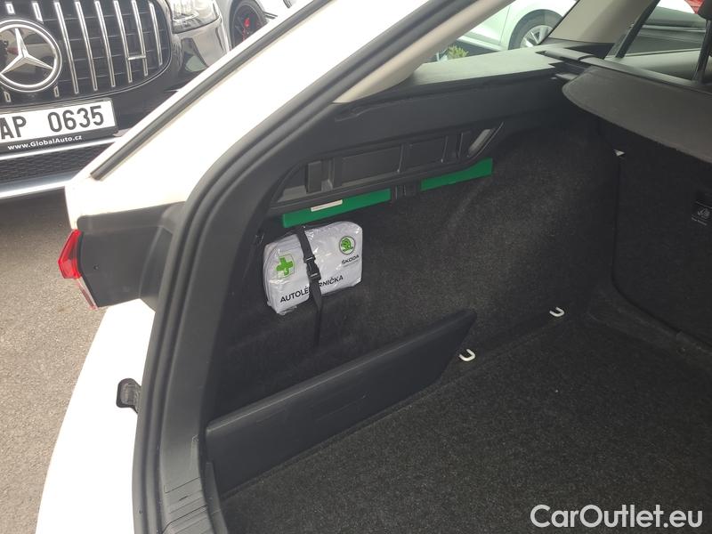  Skoda  Octavia  Combi (NX3)(2020) Oct.Combi 1.0TSI 81 Ambition #16