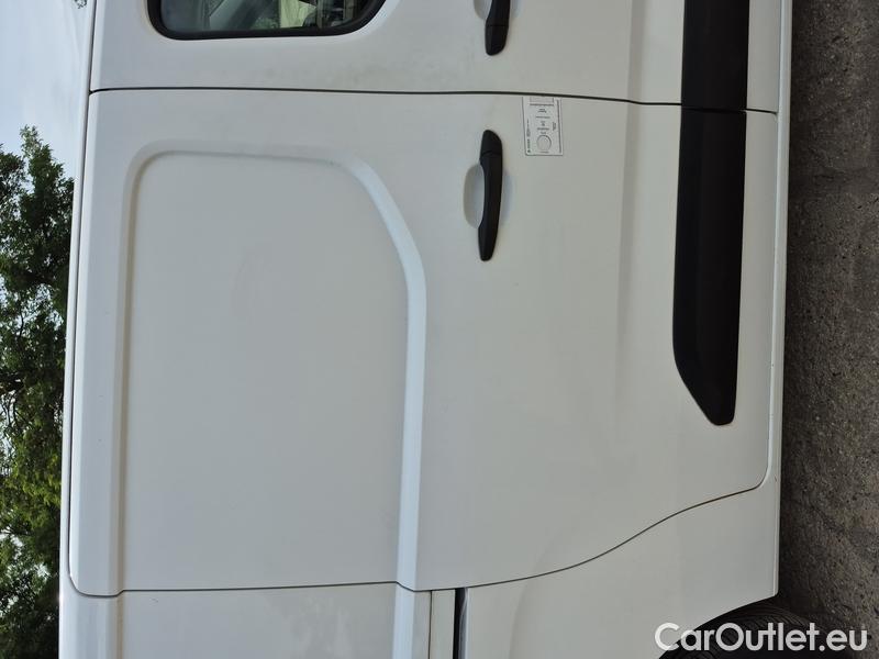  Peugeot  Partner   (2018) Par.1.5BHDI 100 L2 Act.4d #24