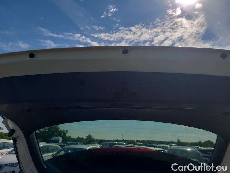  Hyundai  i30   cw (PD)(2017->)  kom.1.6CRDi 115 Smart #13