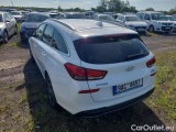 i30