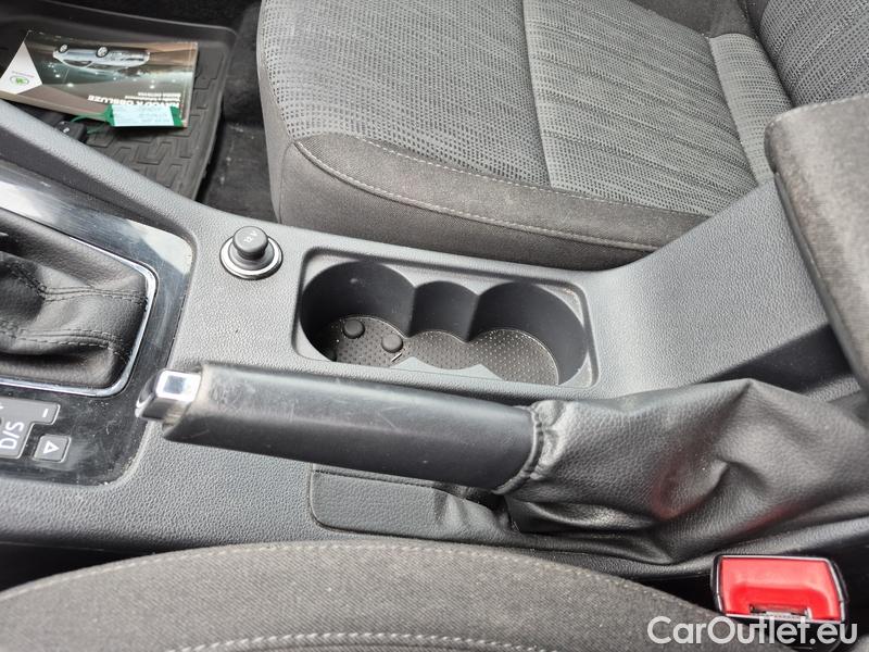  Skoda  Octavia  Combi  (5E5)(03.2017->) Octa.Com TDI 135 Style 4x4 AT #6