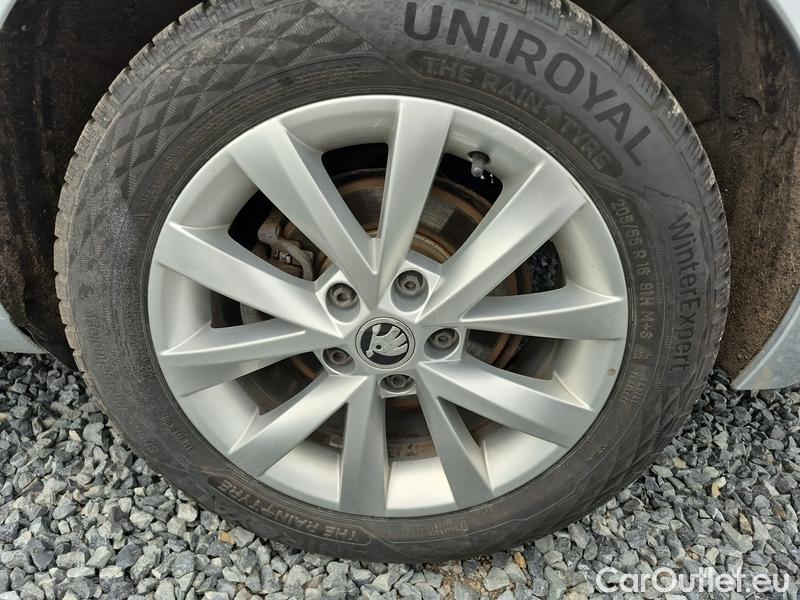  Skoda  Octavia  Combi  (5E5)(03.2017->) Octa.Com TDI 135 Style 4x4 AT #14