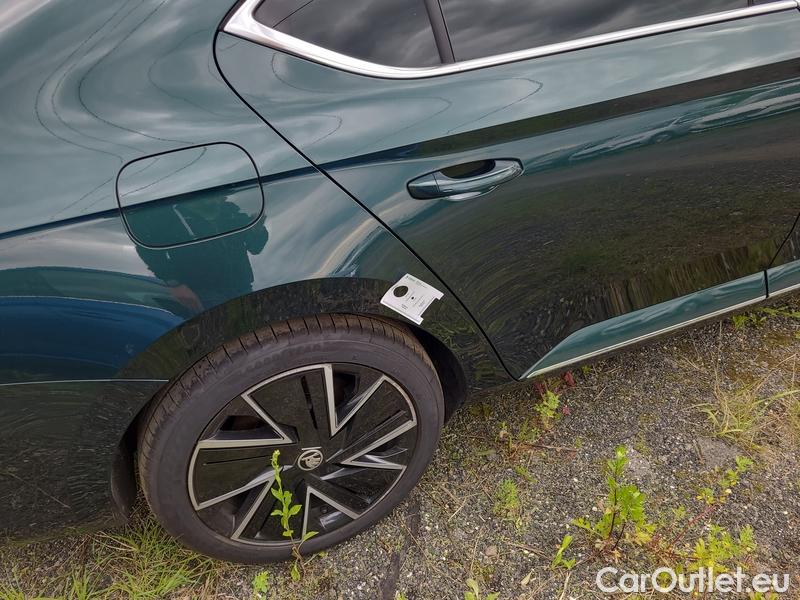  Skoda  Superb   2.0TSI 206 L&K 4x4 AT #9
