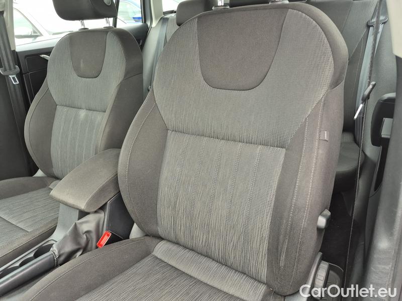  Skoda  Octavia  Combi  (5E5)(03.2017->) Octa.Com TDI 135 Style 4x4 AT #8