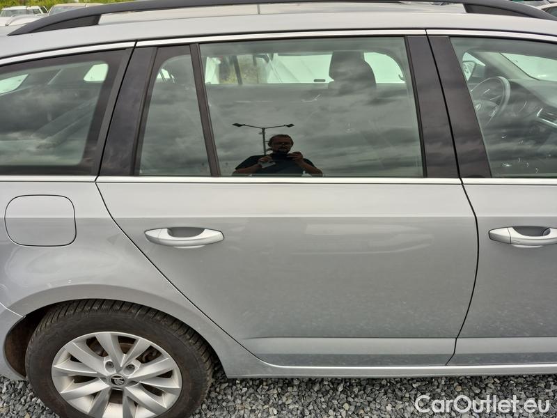  Skoda  Octavia  Combi  (5E5)(03.2017->) Octa.Com TDI 135 Style 4x4 AT #18